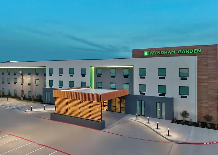 Wyndham Garden Anna